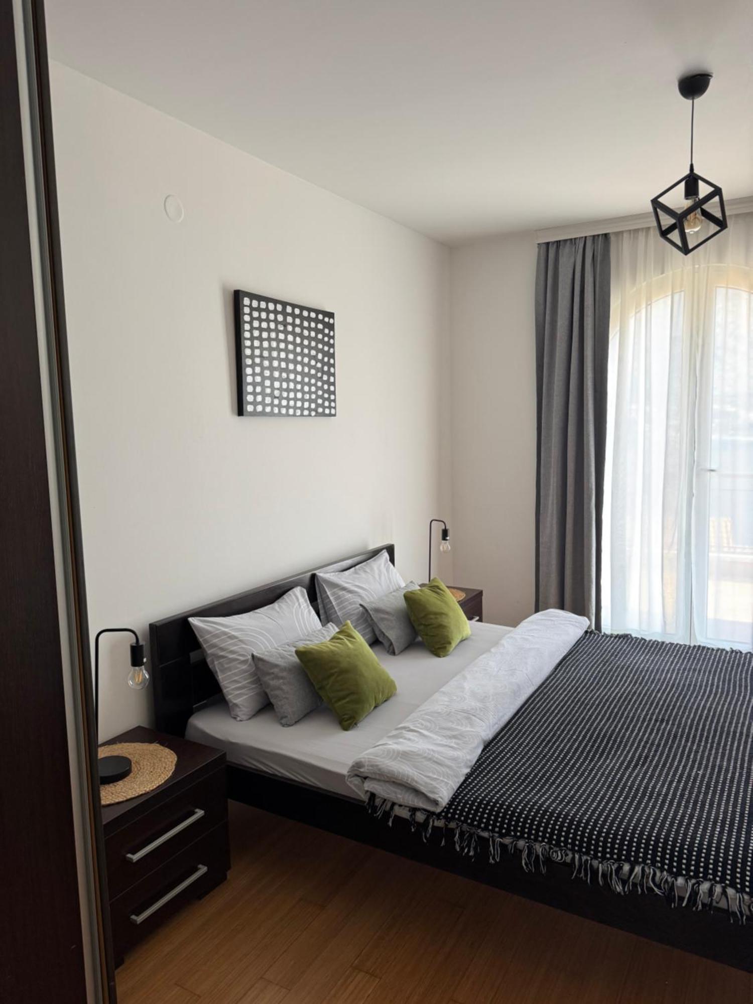 J&M Apartment Kotor Exteriör bild